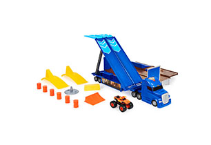 Monster Jam 1:64 Transforming Hauler Playset